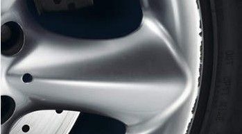cleaning Mercedes-Benz wheel & tire